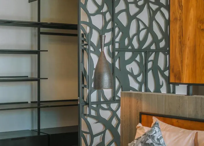 Villa Aless - Designer 4br With Sauna, Jacuzzi, Ice Bath, Gym & Rooftop Canggu