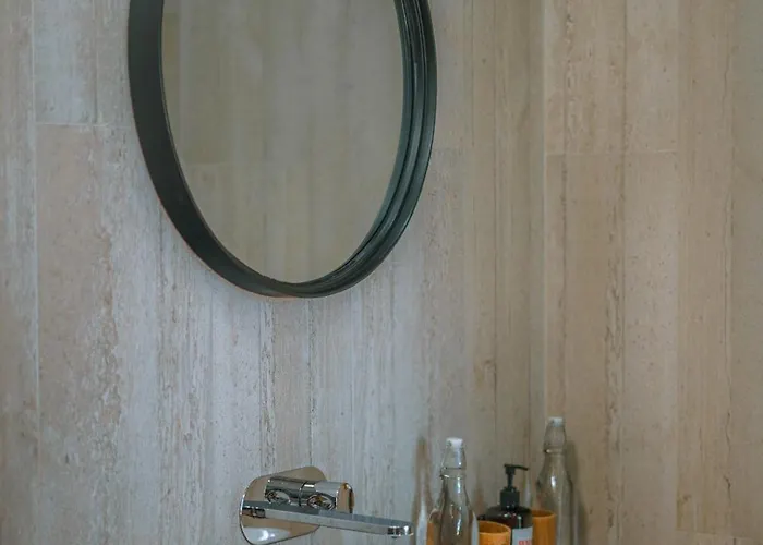 Aless - Designer 4br With Sauna, Jacuzzi, Ice Bath, Gym & Rooftop Villa *