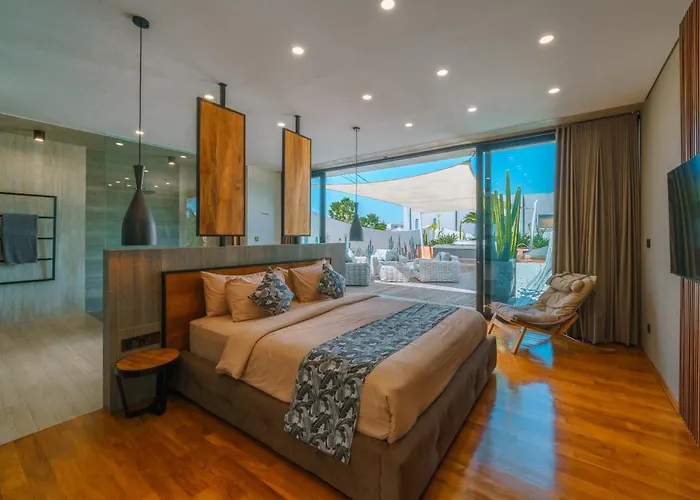 Aless - Designer 4br With Sauna, Jacuzzi, Ice Bath, Gym & Rooftop Villa