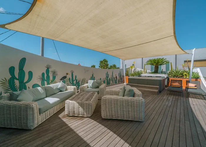 Villa Aless - Designer 4br With Sauna, Jacuzzi, Ice Bath, Gym & Rooftop *