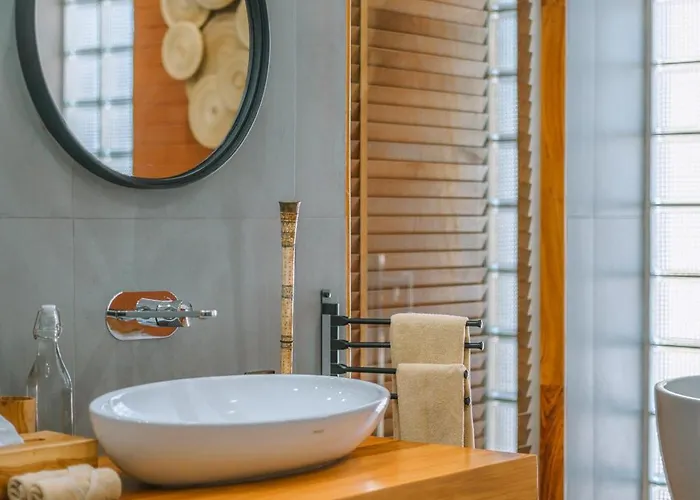 Villa Aless - Designer 4br With Sauna, Jacuzzi, Ice Bath, Gym & Rooftop