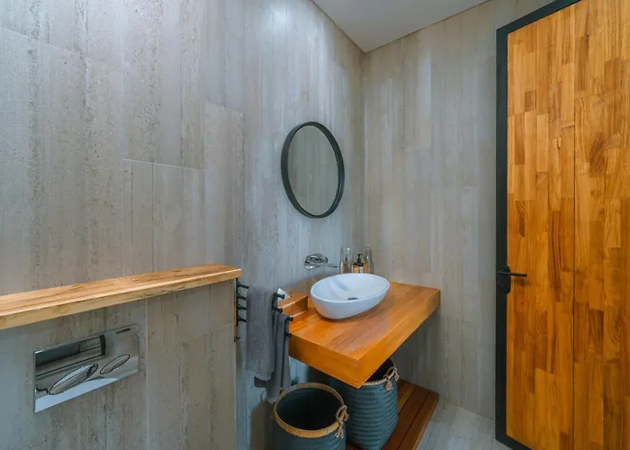 Aless - Designer 4br With Sauna, Jacuzzi, Ice Bath, Gym & Rooftop Villa Canggu