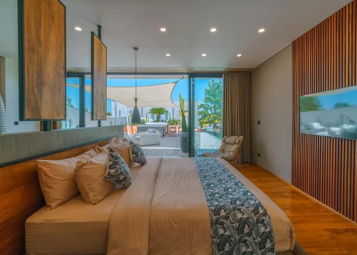 Villa Aless - Designer 4br With Sauna, Jacuzzi, Ice Bath, Gym & Rooftop *