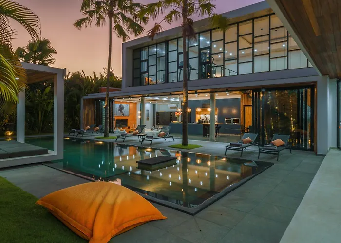 Villa Aless - Designer 4br With Sauna, Jacuzzi, Ice Bath, Gym & Rooftop