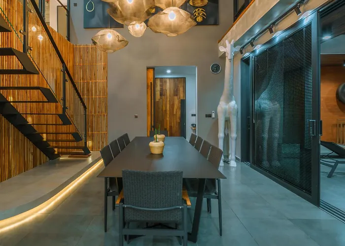 Aless - Designer 4br With Sauna, Jacuzzi, Ice Bath, Gym & Rooftop *