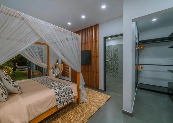 Aless - Designer 4br With Sauna, Jacuzzi, Ice Bath, Gym & Rooftop * Canggu