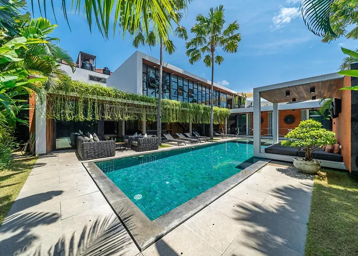 Aless - Designer 4br With Sauna, Jacuzzi, Ice Bath, Gym & Rooftop Villa Canggu